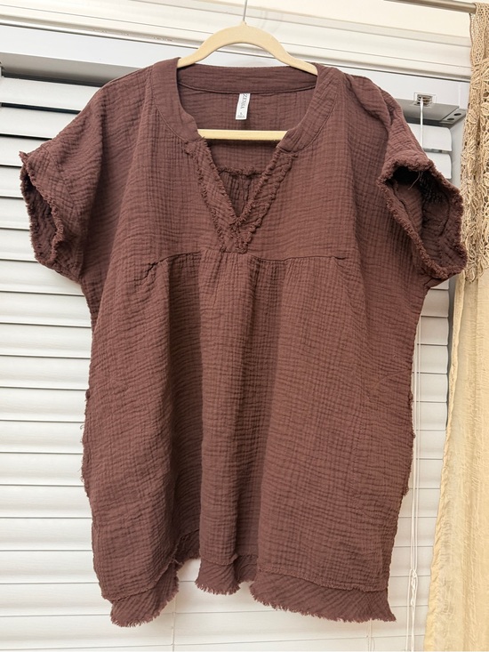 Zenana Outfitters Tops - Zenana Relaxed Gauze Tunic Top in Brown